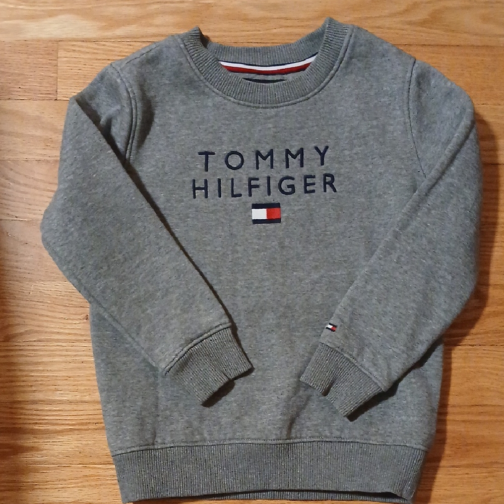 Tommy Hilfiger Heather Gray Logo Sweatshirt